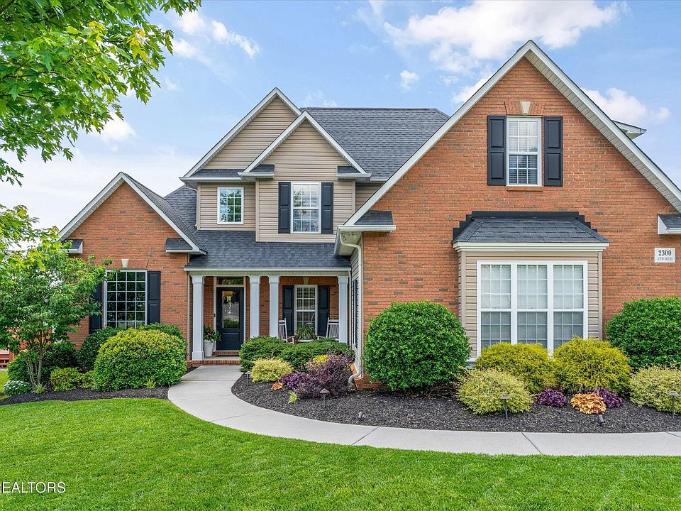 1st image of 2300 Autumn Knoll Dr