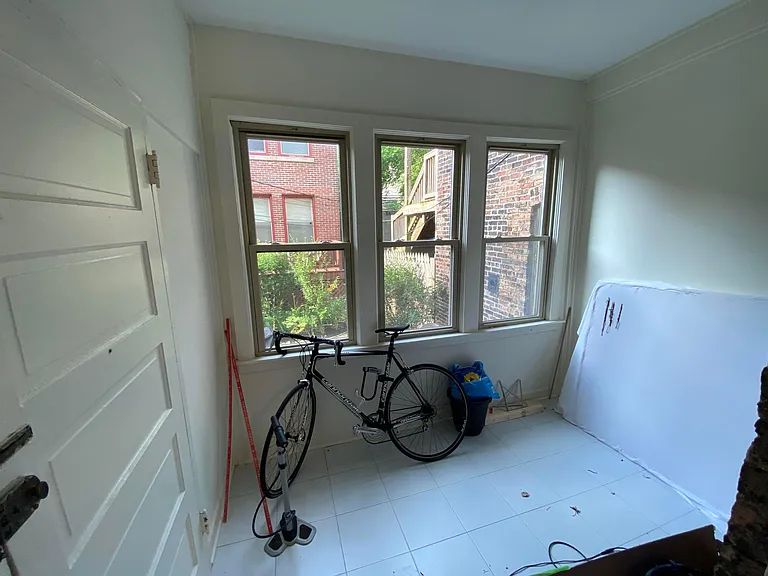 852 W Diversey Pkwy #2F — Photo 23