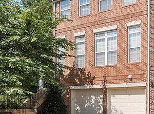 20672 Riptide Sq, Sterling, VA 20165