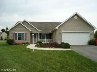 16803 Custer Ct, Williamsport, MD 21795