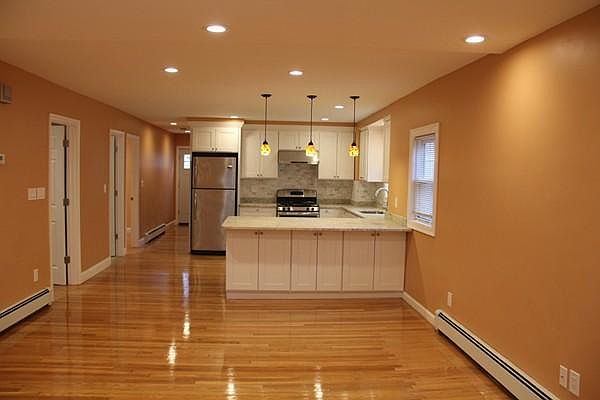 1st image of 23 Vassall St #2