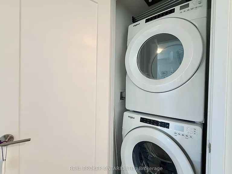 28 Freeland St #1108 — Photo 10