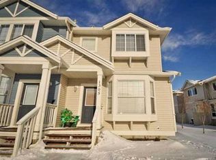 703 Luxstone Sq SW #1A, Airdrie, AB T4B0A3