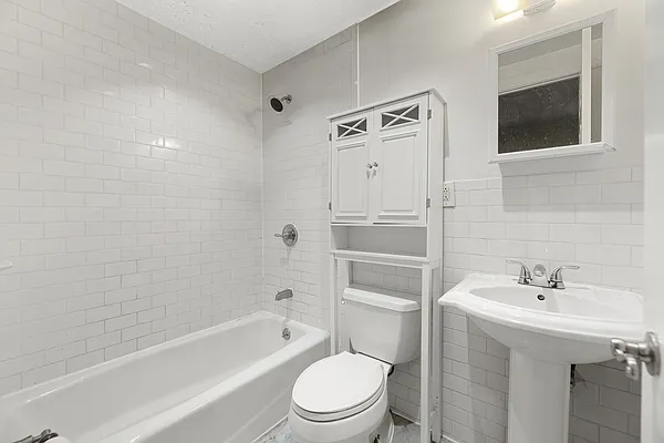 Rented by REAL New York | media 20