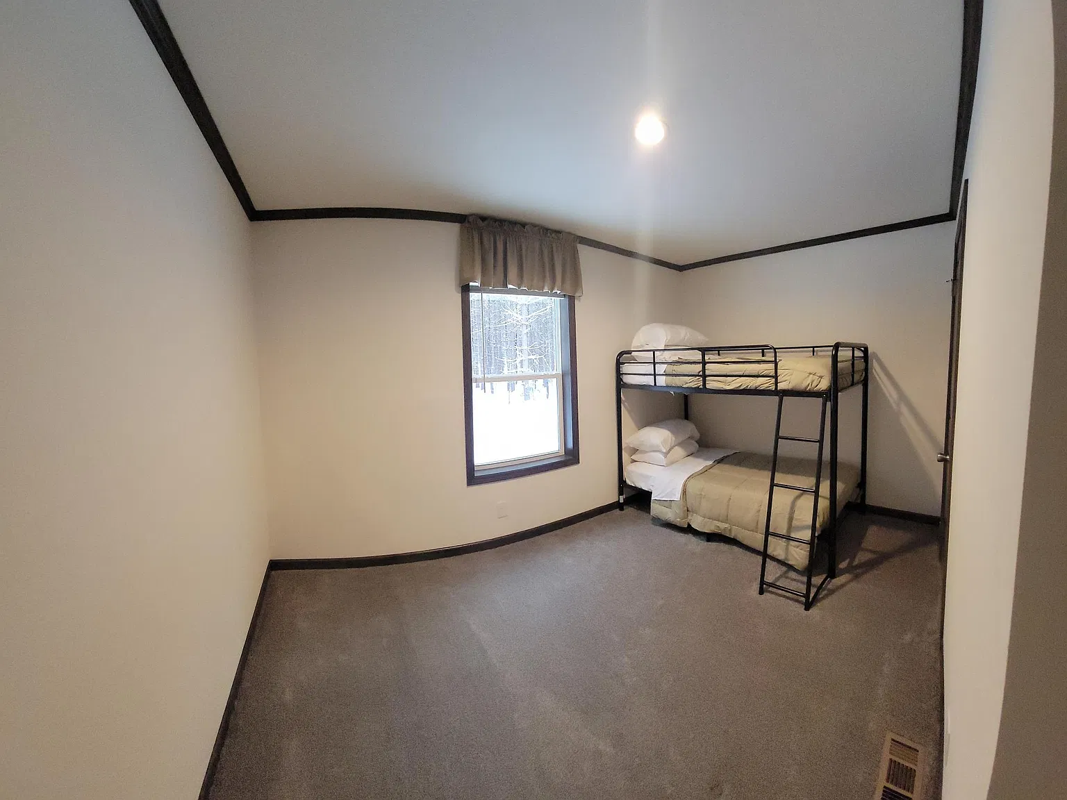 6780 Pine Lake Rd — Photo 4