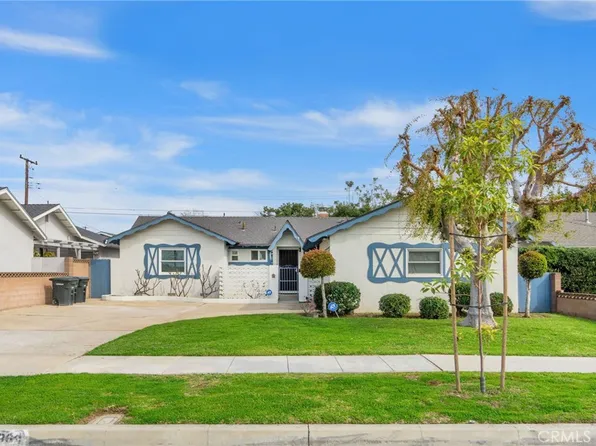 363 N Cedar St, Orange, CA 92868