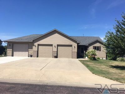 405 S Susan Ave, Crooks, SD, 57020