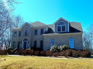 88 Jordan Rd, Franklin, MA 02038