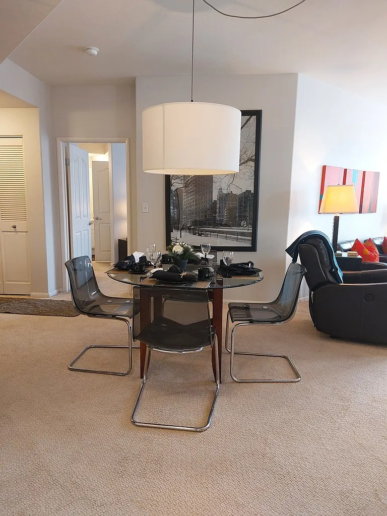 2 bed, 2.0 bath, $5,875 — Photo 4