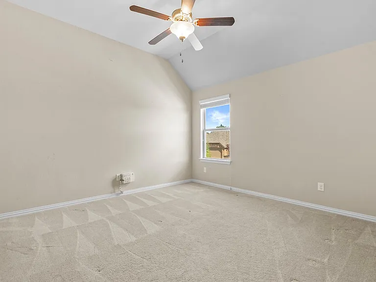 3704 Ashbury Rd — Photo 34