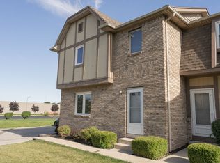 317 Wrexham, Maumee, OH 43537