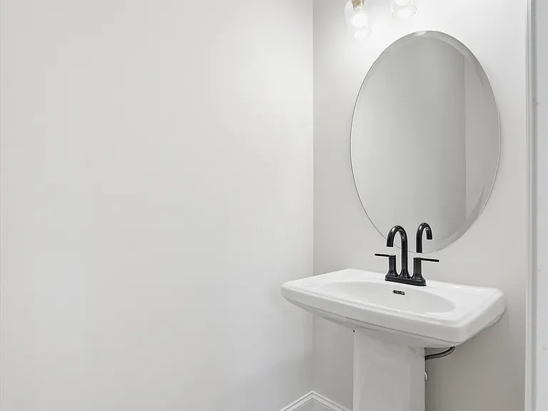 5706 Sofias Cir — Photo 26