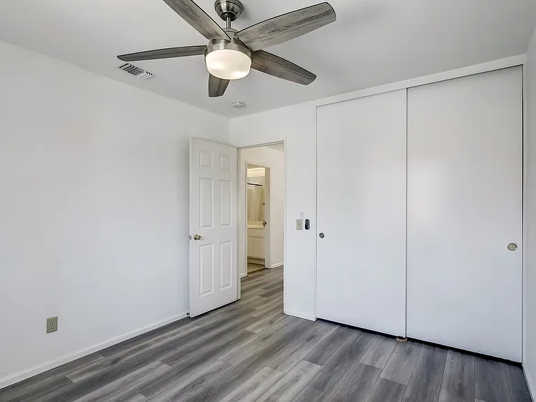 34921 Shadowwood Dr — Photo 27