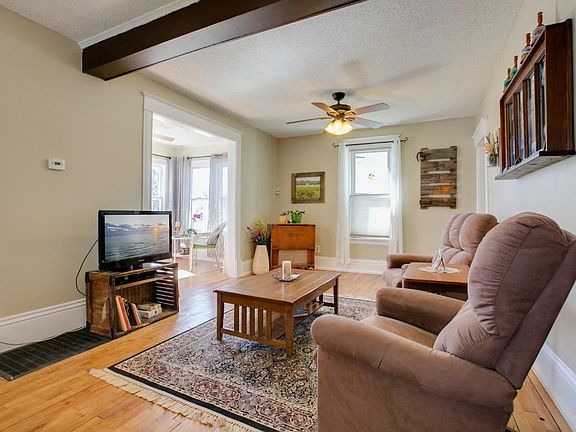 4th image of 4027 Aldrich Ave N