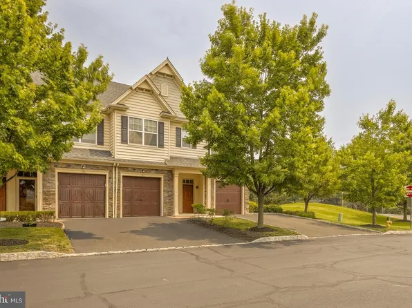 103 Bradbury Dr, Norristown, PA 19401