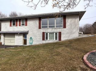 13913 Steven Rd, Burnsville, MN 55337