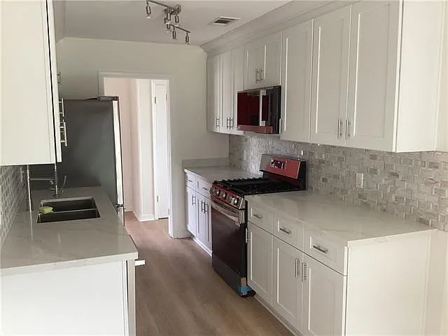 2160 Esplanade Pl — Photo 5
