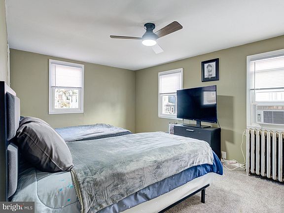 3rd image of 2752 Kirkbride St