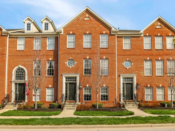 345 Autumn Dr, Carmel, IN 46032