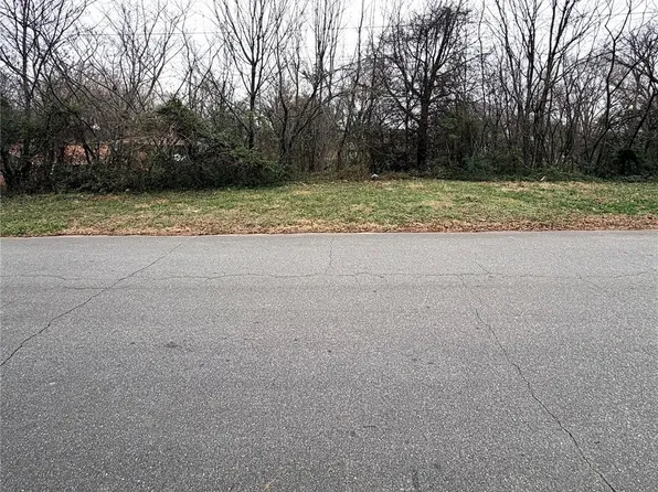 0 18th St NW, Hickory, NC 28601