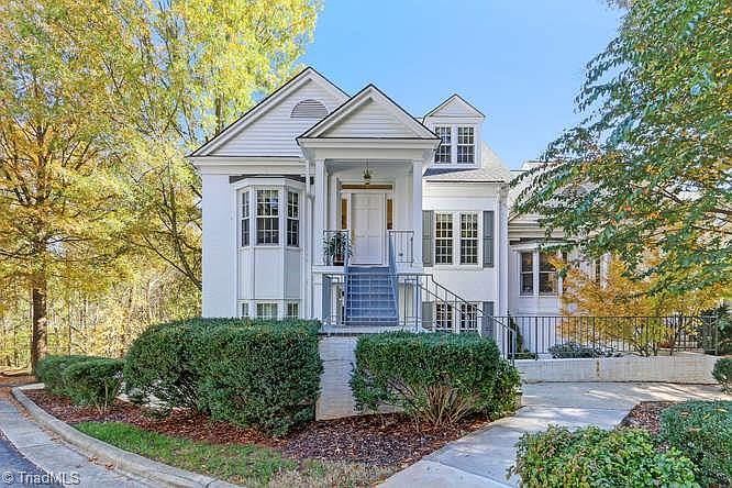 1st image of 130-105 Sunset Cir