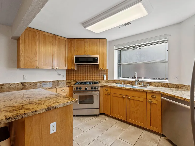 1524 Pacific Ave #B — Photo 10