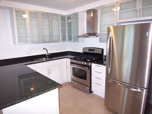 Rented by Bold New York | media 15