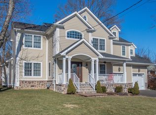 8 Girard Ave, Chatham, NJ 07928