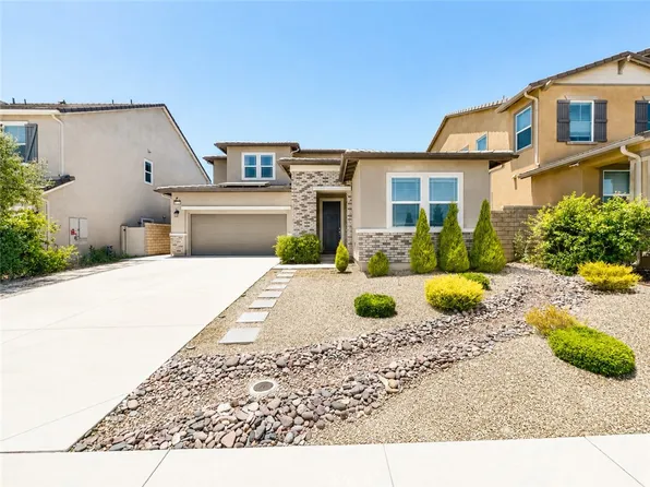 32239 Deardoff St, Menifee, CA 92584