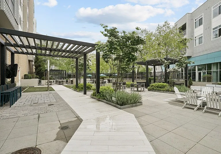 The Daley at Shady Grove — Photo 15