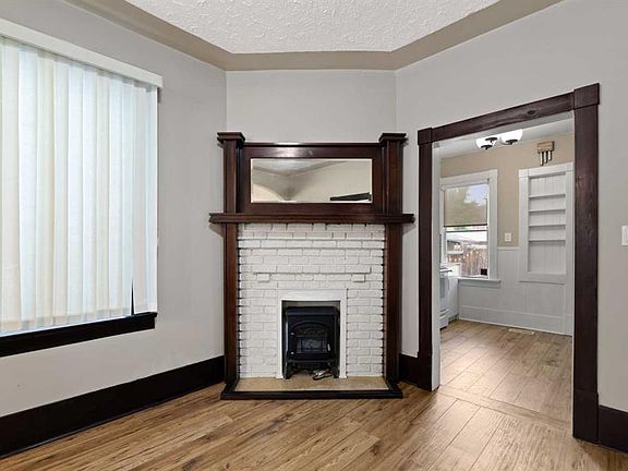 5th image of 616 S 17th Ave NW