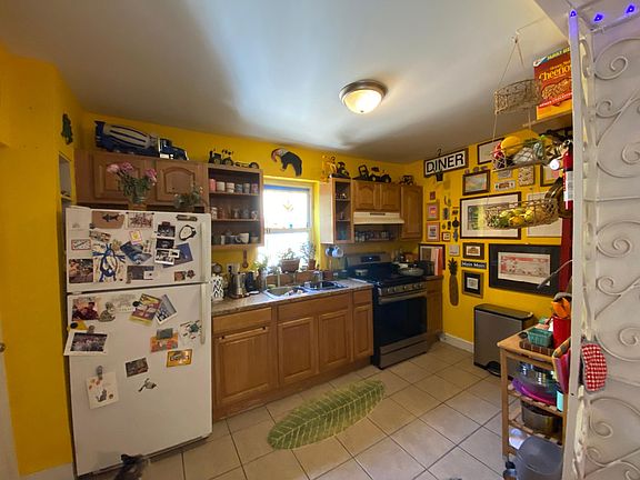 3rd image of 171 W Norris St #1