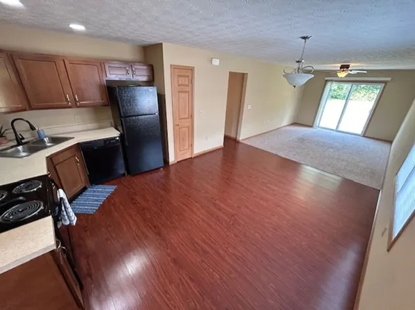 1046 Laurel Tree Ct, Troy, OH