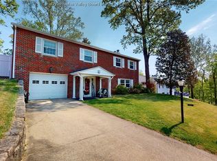 11 Elwood Dr, Huntington, WV 25705