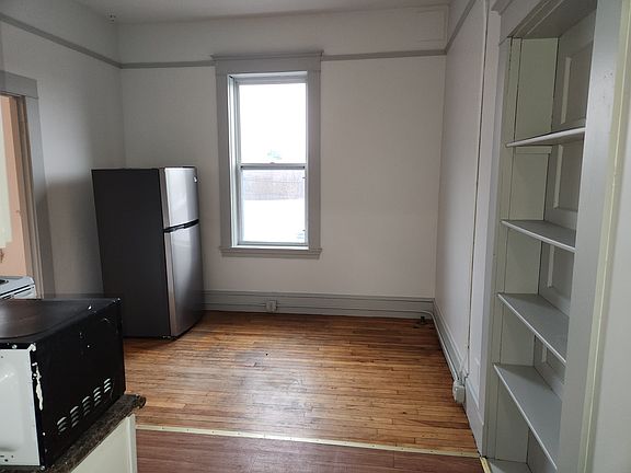 3rd image of 28 N Main St #3