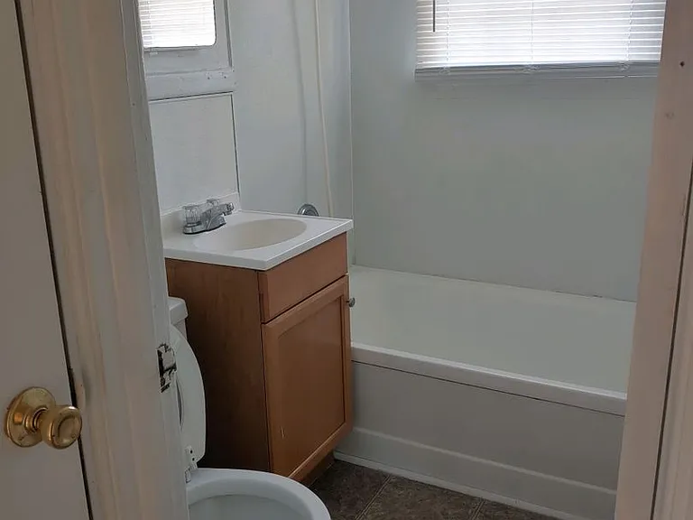 1200 Old Sunbury Rd — Photo 3
