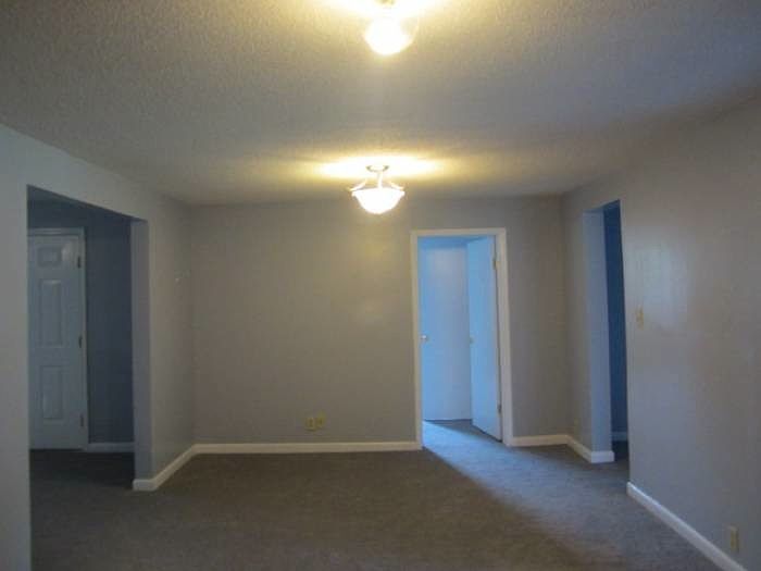 2nd image of 216 S Douglas Ave
