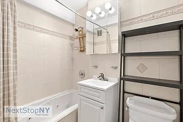 Rented by NextStopNY