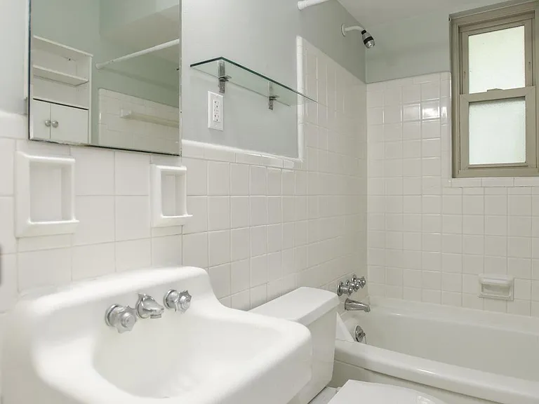 3534 Zumstein Ave #9 — Photo 7