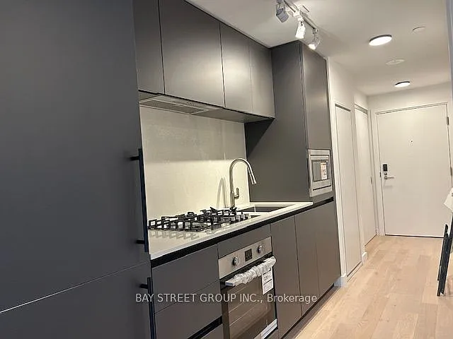 1720 Bayview Ave #225 — Photo 6