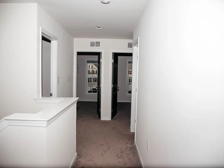 523 Fawn Ln — Photo 18