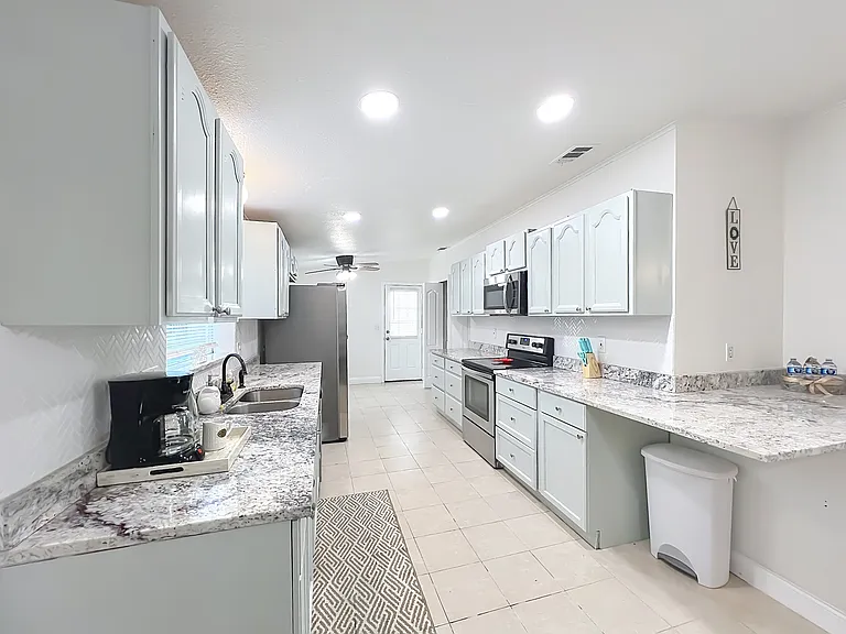 1430 Hilltop Rd — Photo 38
