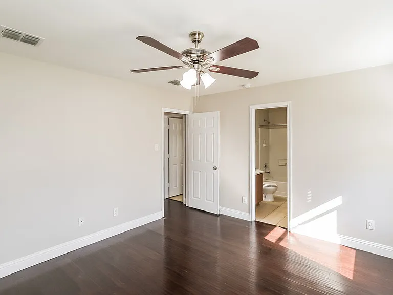 1428 Waterford Dr — Photo 9