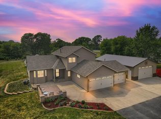 9865 Gilbert Ave NE, Monticello, MN 55362