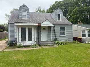 1908 Loomis St, Rockford, IL