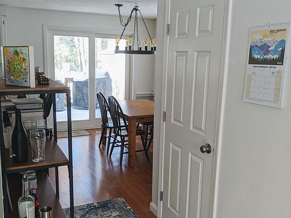 2nd image of 7 Beaujolais Dr