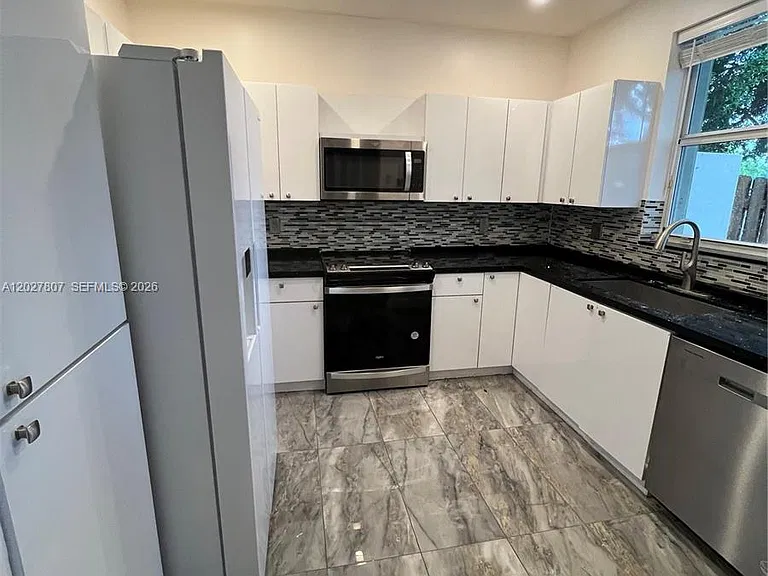 254 Riverwalk Cir #254 — Photo 12