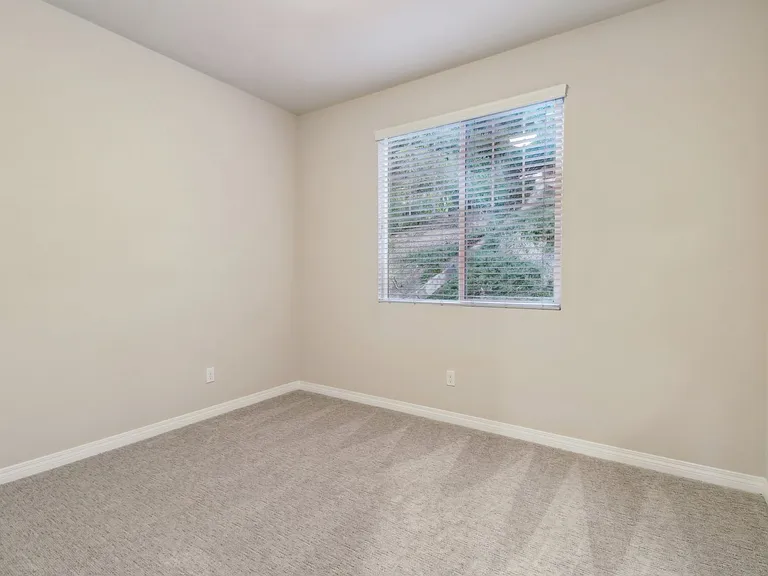 Costa Pointe Luxury 3-4 Bedroom Townhomes — Photo 71