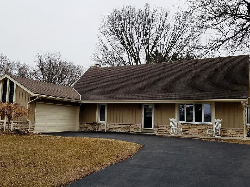 1st image of 717 Crestwood Dr