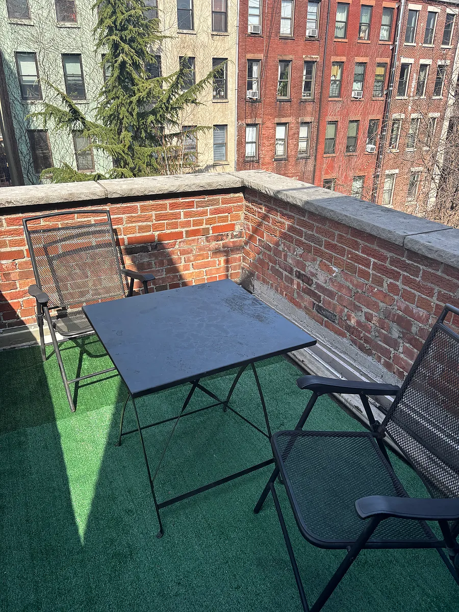 Photo 1 of 11 - 159 W 121st St #3 - Manhattan, NY Primary Photo - 159 W 121st St #3